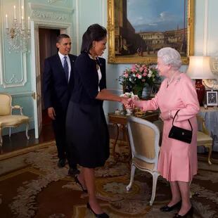 Barack y Michelle Obama visitaron a la reina Isabel II en el Palacio de Buckingham en 2011