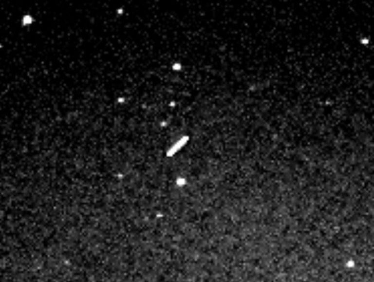 El asteroide (7482) 1994 PC1 durante otro sobrevuelo a la Tierra en 1997