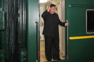 Kim Jong-un llegó con su tren (lujoso, blindado y lento) a Rusia para reunirse con Putin