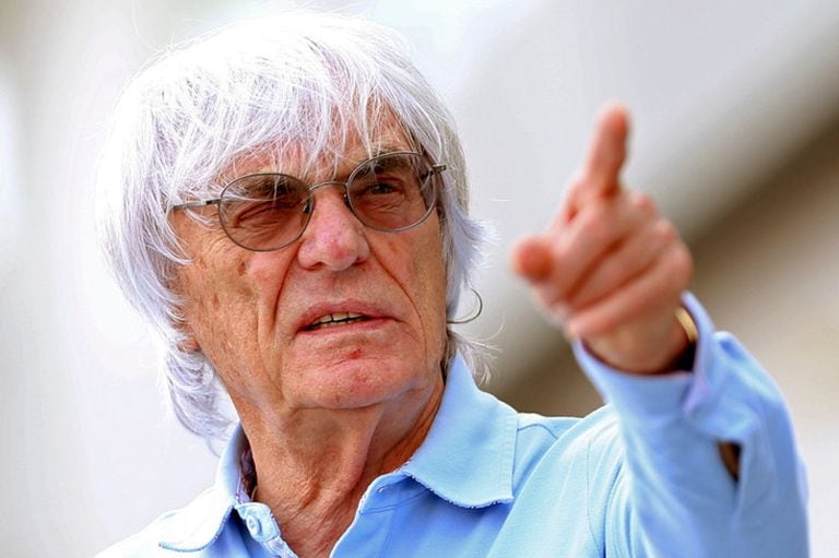 Un exjefe de la Fórmula 1 criticó duramente a Hamilton y a su escudería Mercedes