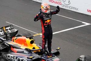 La dos caras de Red Bull en Mónaco: la luz de Verstappen y la sombra de Checo Pérez