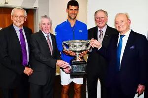 Novak Djokovic, una leyenda empeñada en desafiar a la propia historia del tenis