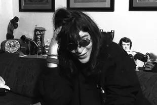 Joey Ramone entrevistado en su departamento de Manhattana sobre los planes de la banda en 1997