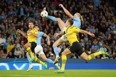 Manchester City lo dio vuelta al Dortmund con Julián Álvarez y un gol de "karate" de Haaland
