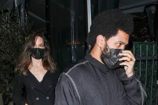Angelina Jolie y The Weeknd se van juntos después de cenar en el restaurante Giorgio Baldi en Santa Mónica