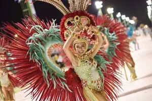 Desde rituales desenfrenados a diablos y plumas, así se vive el carnaval en todo el país