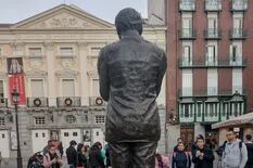 Nuevo ataque a García Lorca: vandalizan la estatua al poeta granadino en Madrid