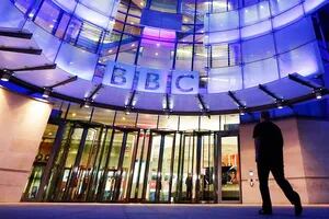 El creador de Zara quiere comprar la antigua sede de la BBC en Londres