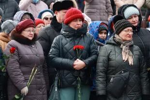 Rusia declaró el 2 de enero que más de 60 soldados murieron en un ataque ucraniano en territorio controlado por Rusia en un asalto de Año Nuevo, la mayor pérdida de vidas que Moscú ha informado hasta ahora.