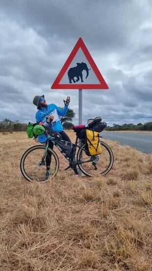 They have already covered more than 3000 km: they crossed South Africa, Namibia and Botswana