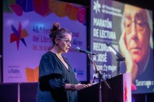 Muriel Santa Ana abrió las intervenciones en la Maratón de Lectura