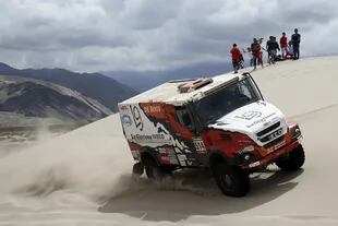 Federico Villagra terminó tercero en el Dakar; es la primera vez que un argentino llega al podio entre los camiones