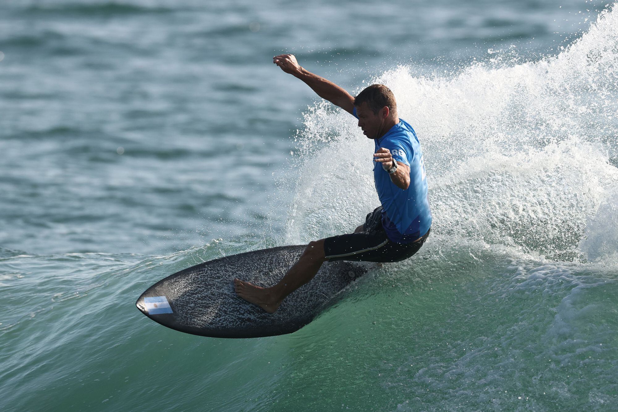 El surf es un deporte completo y noble con un riesgo muy bajo de lesiones