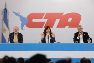 Hugo Yasky, Cristina Kirchner y Jorge Ferraresi, en el acto de la CTA, en Avellaneda que se realizó en junio de este año