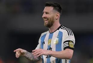 Lionel Messi está más vigente que nunca; el delantero de PSG se convirtió en el primer sudamericano en alcanzar los 100 goles a nivel selecciones