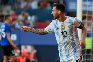 Con ¡CINCO! goles de Messi, la Argentina fue un monólogo y venció 5 a 0 a Estonia