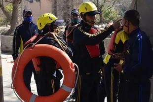 Los equipos de respuesta a desastres trabajan en el lugar junto a dos equipos médicos y un grupo de trabajo de ingeniería