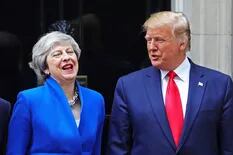 Trump le pide a May que se quede en el gobierno hasta cerrar el acuerdo EEUU/UK
