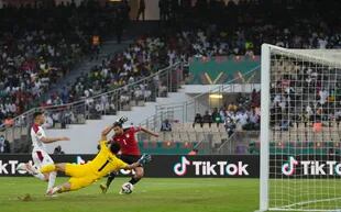 Mahmoud Hassan Trezeguet convierte el gol decisivo para Egipto en la Copa África; ¿quién lo asistió? Mohamed Salah, la estrella de Liverpool