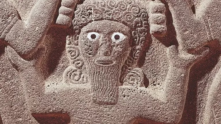 Detalle de tableta decorativa mostrando a Gilgamesh, de la civilización asiria, siglo IX a.C. (GETTY IMAGES)