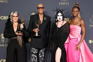 Michelle Visage, RuPaul, Gottmik y Symone, en la entrega de los Emmy 2021