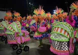 Members of the Sao Clemente Samba School perform during the first night of the Rio Carnival Parade