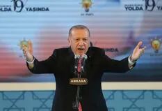 Erdogan tensa la cuerda con Occidente: ordenó expulsar a 10 embajadores