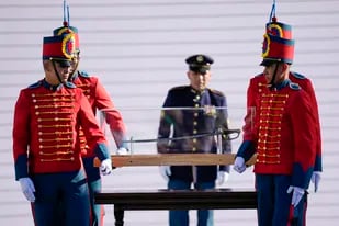 El inesperado protagonismo de la espada de Bolívar, objeto de la primera orden de Petro como presidente de Colombia