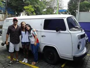 La kombi que la pareja compró en Sao Paulo, Brasil: fue su salto a la aventura 