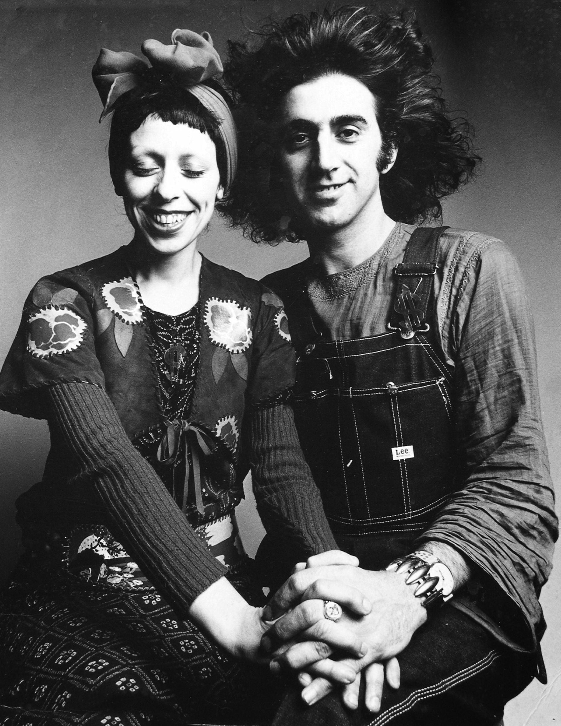 Palo y Delia en Vogue, retratados por Barry Lategan. Fue el primer dúo de la plástica argentina