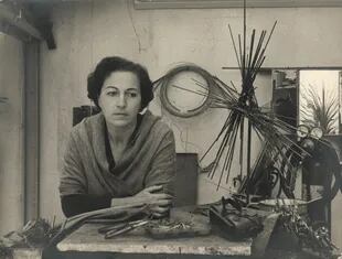 Noemí Gerstein retratada por Horacio Coppola, circa 1965