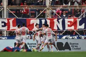 El gol de Unión en el minuto 96 que le amargó la tarde a San Lorenzo