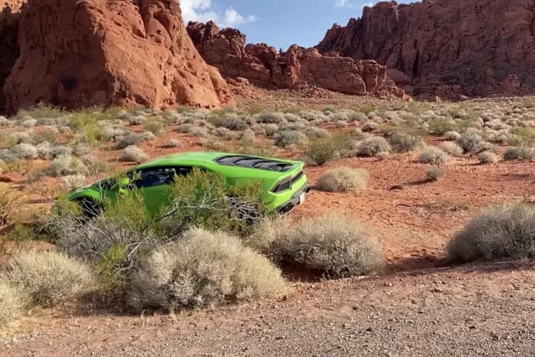 Misterio en Las Vegas: encuentran un Lamborghini abandonado en pleno  desierto - LA NACION