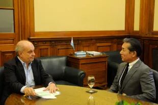 Hernán Lombardi junto al embajador de Japón en Argentina