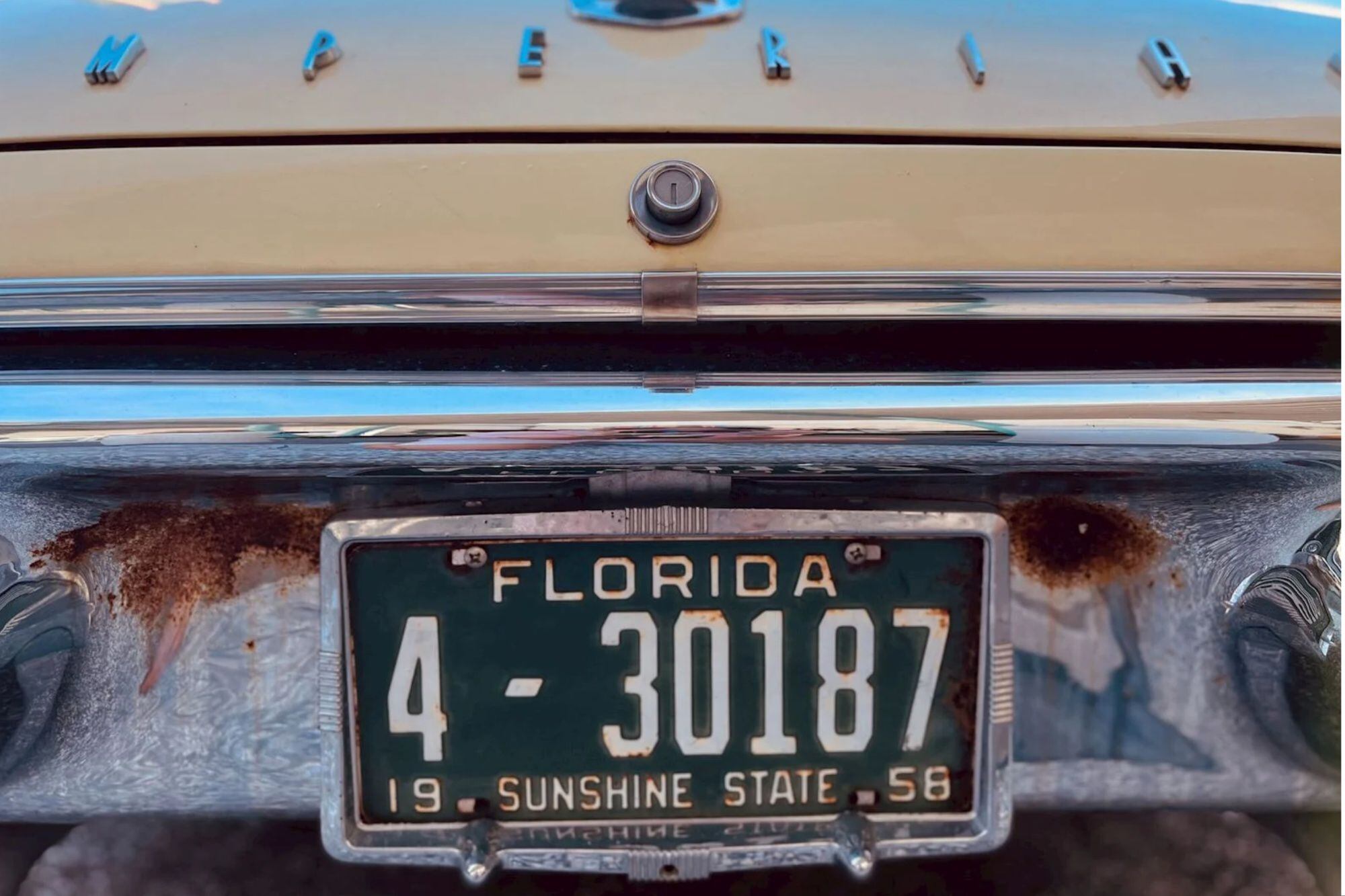 Cuánto dinero hay que tener para comprar y mantener un auto estándar en Florida