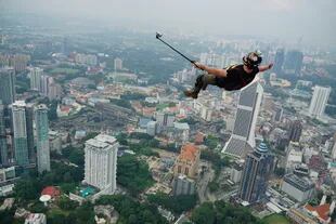 Un salto con selfie incluida desde la cima de la KL Tower en Kuala Lumpur