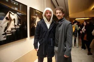 El fotógrafo Luis Abadi (izquierda) estará representado en BAphoto por la galería Quimera, dirigida por Gabriel Bitterman (derecha)