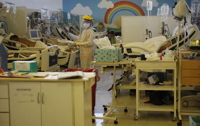 La terapia intensiva del Hospital Domingo Angio, de José C. Paz, está ocupada en un 95%; todas las instalaciones del centro se destinan, desde mediados de 2020, a pacientes con coronavirus