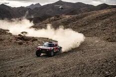Dakar 2020: Carlos Sainz se queda con la quinta etapa y se ratifica como líder