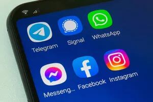 Cómo buscar la primera publicación de un usuario en Facebook, Instagram, Twitter, WhatsApp y Telegram