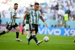 A Lautaro Martínez le anularon dos goles por posición adelantada en el debut de la Argentina en el Mundial, ante Arabia Saudita 