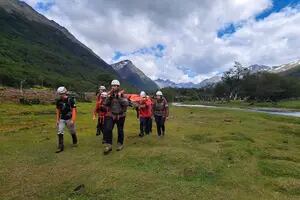 Rescataron de la montaña a una joven que se lesionó haciendo trekking en Ushuaia
