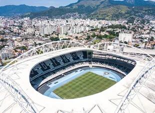 El estadio Nilton Santos, o Engenhão, casa del club Botafogo, albergará el único compromiso del seleccionado argentino en Río de Janeiro, contra Chile el lunes 14... a menos que el equipo de Lionel Messi protagonice la final de la Copa América, el 10 de julio.