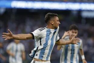 Alejo Veliz abrió la cuenta para la selección argentina en el triunfo sobre Guatemala