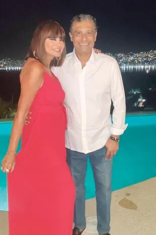 En Acapulco con
su marido, el empresario
Diego de la Torre.