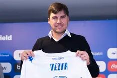 Medina asumió en Vélez, pidió refuerzos para el fútbol global y habló de la "finalísima” con River