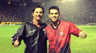 Matheus Salori y su padre, tiempo atrás, en Flamengo