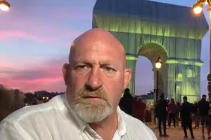 “Es el obelisco, genio”: Christian Martin chicaneó a un seguidor en vivo