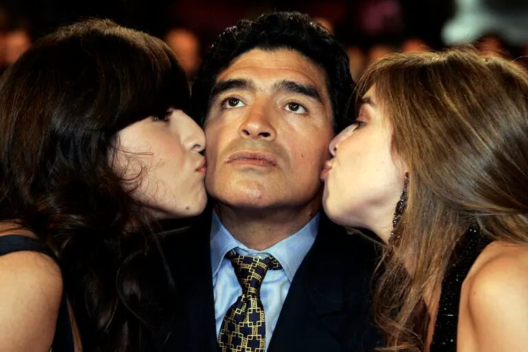 A court in the United States has banned Dalma and Giannina from using the Maradona brand