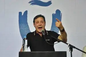 El senador oficialista Rubén Uñac fue internado tras sufrir un ACV hemorrágico
